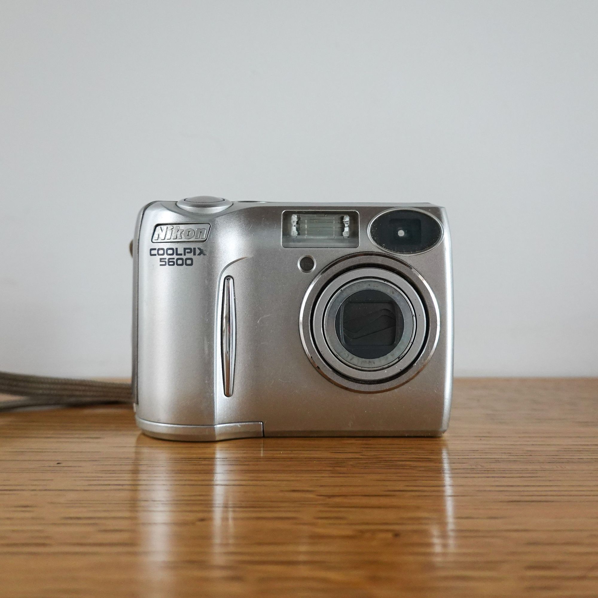Nikon CoolPix 5600